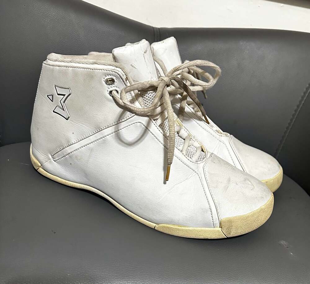 Starbury Vintage Y2K by Stephon Marbury size 10.5